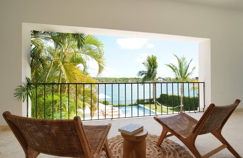 Casa de Campo Villa | Casa Delfín by Luxe Haus™ – Luxury Riverfront Villa w/Pool, Staff & Golf Carts