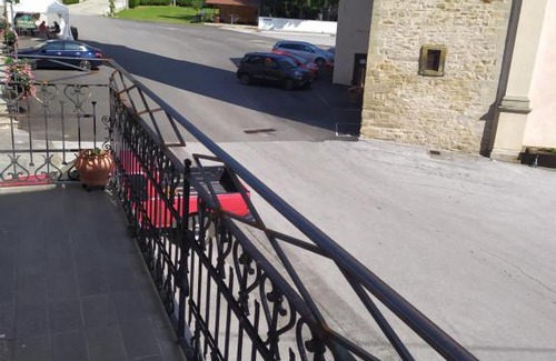 Gorzegno Apartment | Casa dell'arco antico