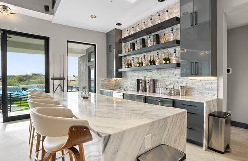 Paradise Valley House | Casa Desnuda 7 BR 8 King Beds
