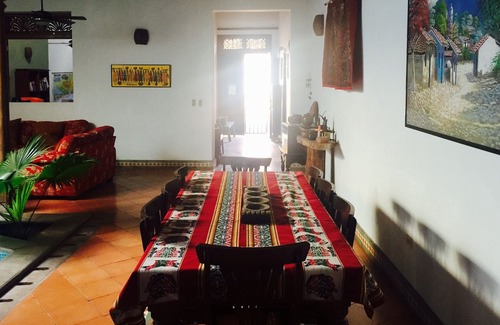 Granada House | Casa Diamante: Colonial Elegance, Proximity, Peace