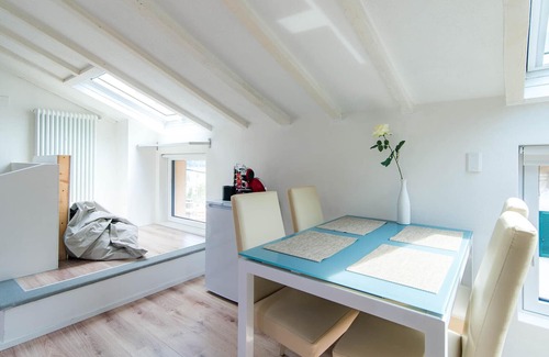 Laglio Apartment | Casa Diana in the historic village center overlooking Lake and George