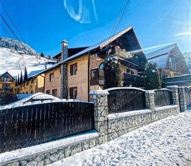 Moeciu de Sus Villa | Casa din Vale