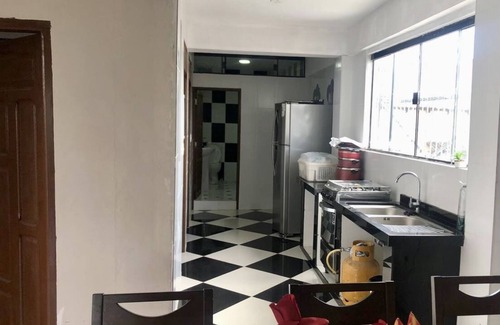 Santa Cruz House | ⭐️Casa entera de 4 dormitorios pasos de EXPOCRUZ , parkeo incluido 2/3 autos