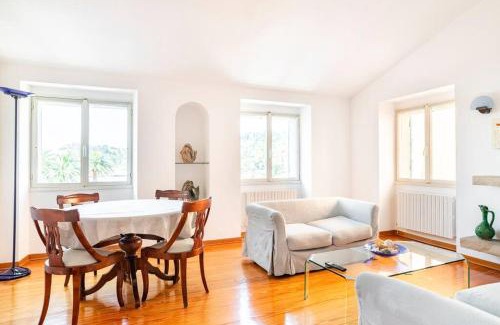 Rapallo Apartment | Casa Elvira - Centro storico sul mare a Rapallo