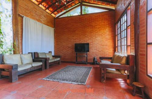 Cotia House | Casa em Cotia com piscina e área de lazer infantil