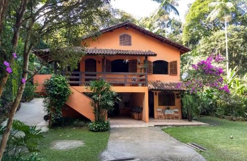 Penedo House | Casa em penedo com cachoeira