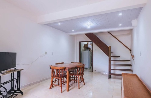 Itapua House | Casa em Salvador Bem Localizada e Confortavel