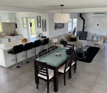 Punta del Este House | Casa en alto a 2 Del Mar c piscina