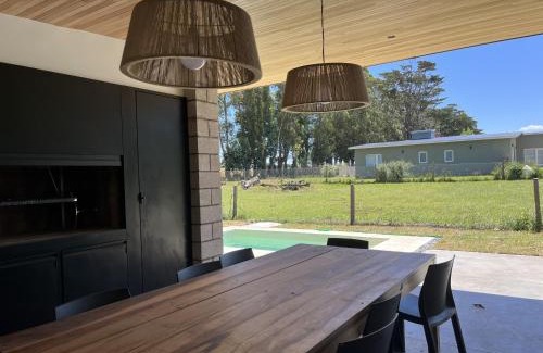 Colonia Chapadmalal House | Casa en Chapa a estrenar con pileta HOLA SUR