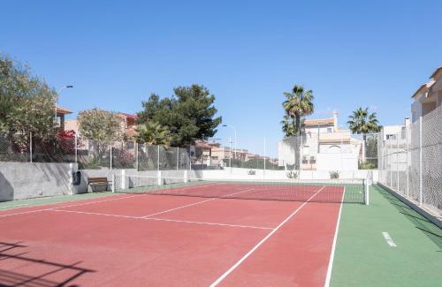 Los Arenales del Sol House | Casa en la playa con piscinas 11 A