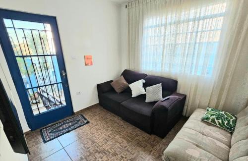 Sao Paulo House | Casa espaçosa até 14 pessoas com estacionamento e a dois quarteirões do metrô Alto do ipiranga
