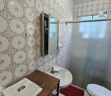 Sao Paulo House | Casa espaçosa até 14 pessoas com estacionamento e a dois quarteirões do metrô Alto do ipiranga