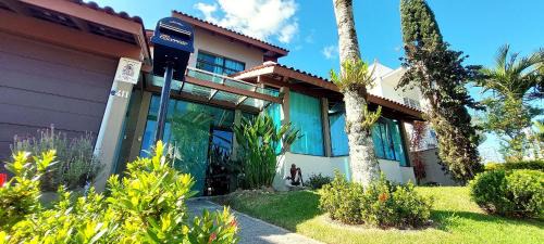 Jurere House | Casa Estrela Rubi em Jurerê Internacional