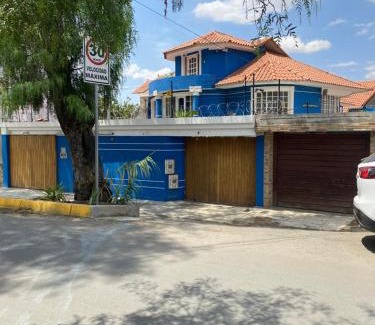 Cochabamba Apartment | Casa estudio Azul