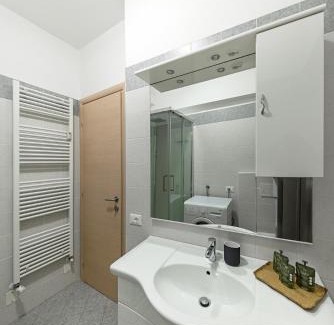 Desenzano del Garda Apartment | Casa Eva, accogliente, a due passi dal lago