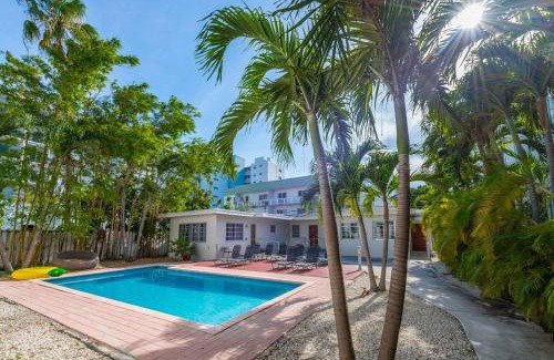 Flamingo/Lummus Apartment | Casa Gaby Apartments Part of the Oasis Casita Collection