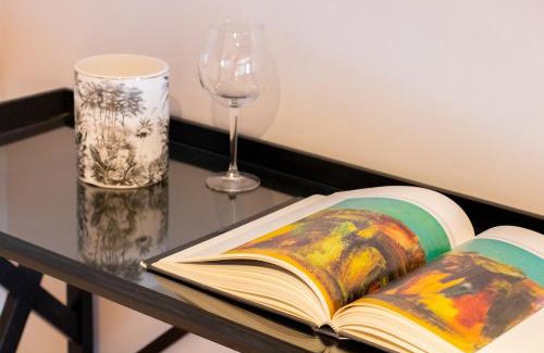 Historic Center Apartment | Casa Galatea in Canton de Fiori