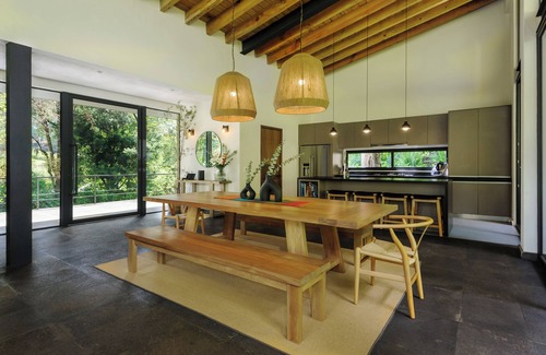 Valle de Bravo House | Casa Helechos Amazing Architechture