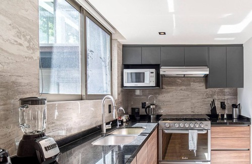 Miguel Hidalgo Apartment | Casa Horacio by Kukun