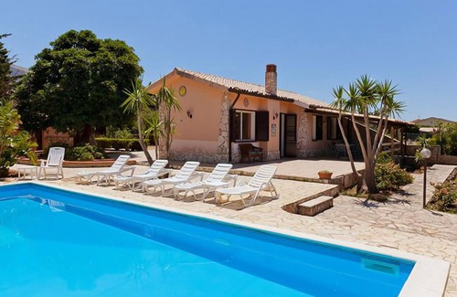 Case di Girolamo Ski Chalet | Casa Isabella con Piscina