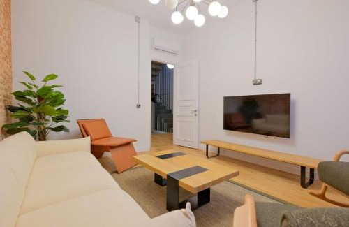 Taksim Apartment | Casa Isabel - Amazing 5Br House in Prime Location