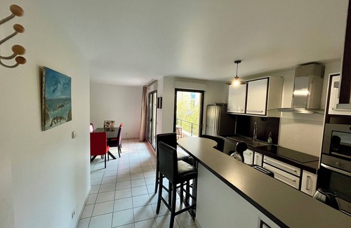 Saint-Denis Condo | Casa Jamin - Metro - Wifi - Parking - Dream Host
