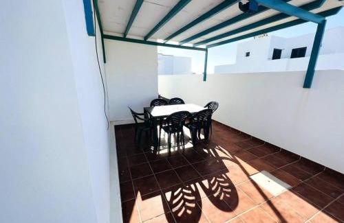 Los Cocoteros House | Casa Kalendra Jable Tu refugio cerca del mar