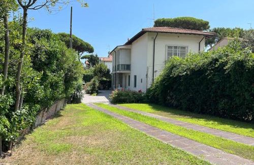 Tirrenia Apartment | [Casa l'Oleandro]