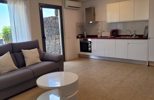 La Asomada Apartment | Casa La Asomada: sea views, jacuzzi, garden, wifi, air con