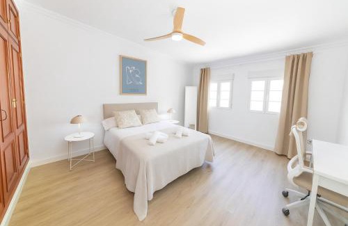 Zahara de los Atunes House | Casa La Serena - Casa con patio en Zahara