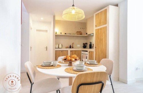 San Felipe Neri Apartment | Casa La Terraza with big rooftop terrace - TakeCareMalaga
