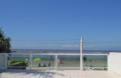 Praia dos Sonhos House | Casa Lady - Frente para o MAR