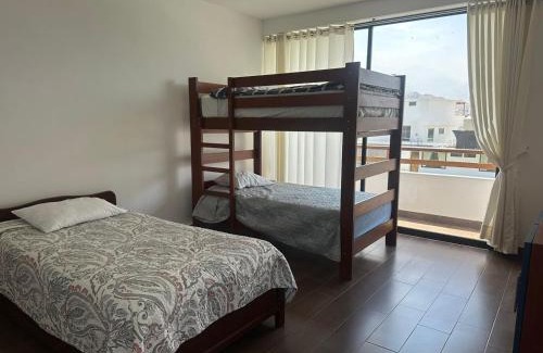 Laredo House | Casa Las Lomas