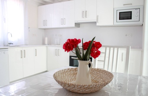 Los Pocillos House | Casa Las Rosas | Beautiful front line holiday home in a prime location