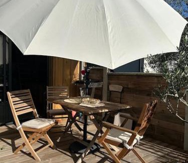 Gujan-Mestras Ski Chalet | Casa Leo