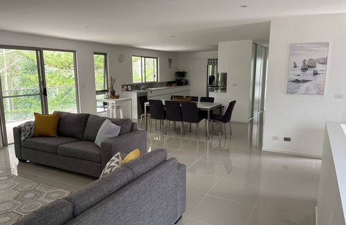 Catalina House | Casa Lina w/pool - the place to relax, unwind and reset