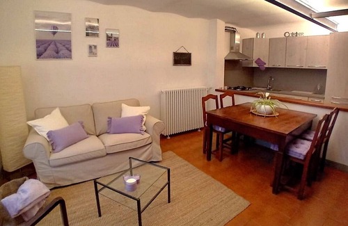 Orta San Giulio Apartment | Casa Longhi - HolidayHome in the heart of the historic center of Orta San Giulio