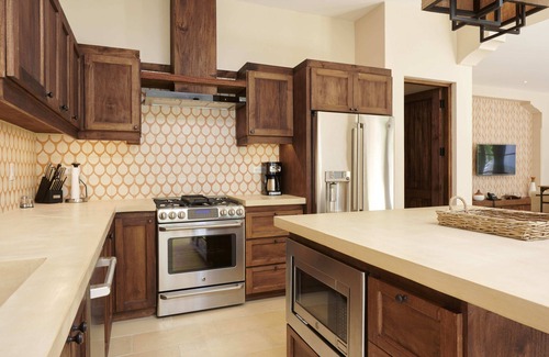 Las Catalinas House | Casa Los Monos, and Oceanfront Villa With Pool & Beach Club Access