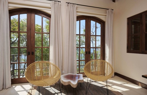 Las Catalinas House | Casa Los Monos, and Oceanfront Villa With Pool & Beach Club Access