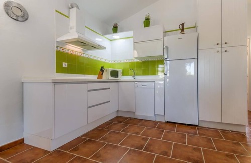 Conil de la Frontera House | Casa Los Pinos Pleamar - Comfortable andalucian cortijo with fenced pool not far from the beach