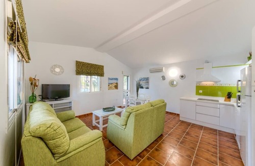 Conil de la Frontera House | Casa Los Pinos Pleamar - Comfortable andalucian cortijo with fenced pool not far from the beach