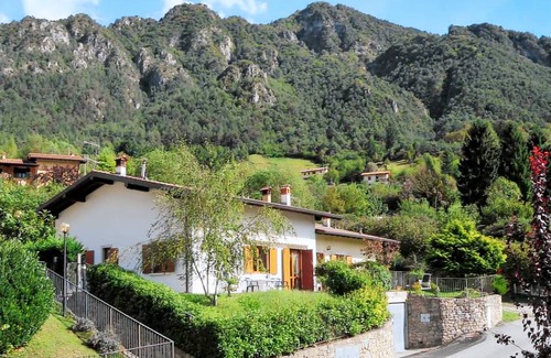 Crone Apartment | Casa Lucia 1 - Three Bedroom Apartment, Sleeps 5