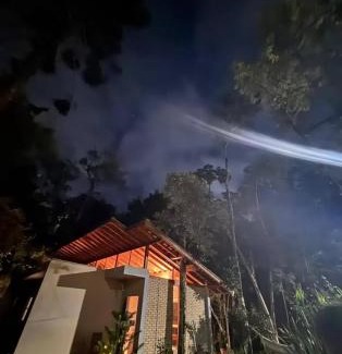 Cotia House | Casa Luna próximo ao Animália Park