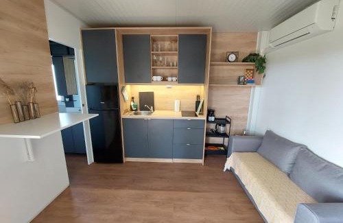 Metlika House | Casa Malu - mobile house by the Kolpa river