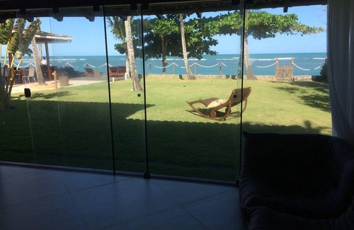 Arraial d'Ajuda House | Casa Marazul on the seafront.