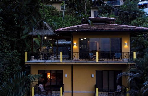 Dominicalito Condo | Casa Mareas: Ocean & Jungle View