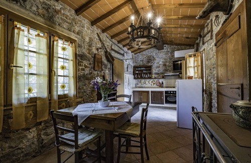 Villabuona Ski Chalet | Casa Margherita, Ceragioli Farm, Tuscan house, relax, pool and sauna