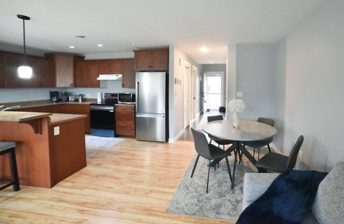 Stratford House | Casa Maria Island Home-Family Friendly: Sleeps up to 9, centrally located.