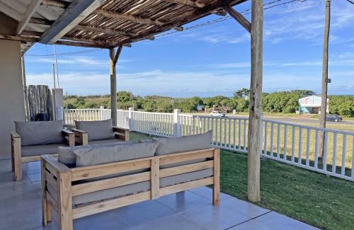 Colonia Chapadmalal House | Casa Marina - Casa frente a Luna Roja en Chapadmalal para 8 PAX - Hola Sur