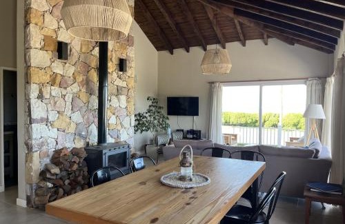 Colonia Chapadmalal House | Casa Marina - Casa frente a Luna Roja en Chapadmalal para 8 PAX - Hola Sur